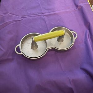 Double hamburger press with handle